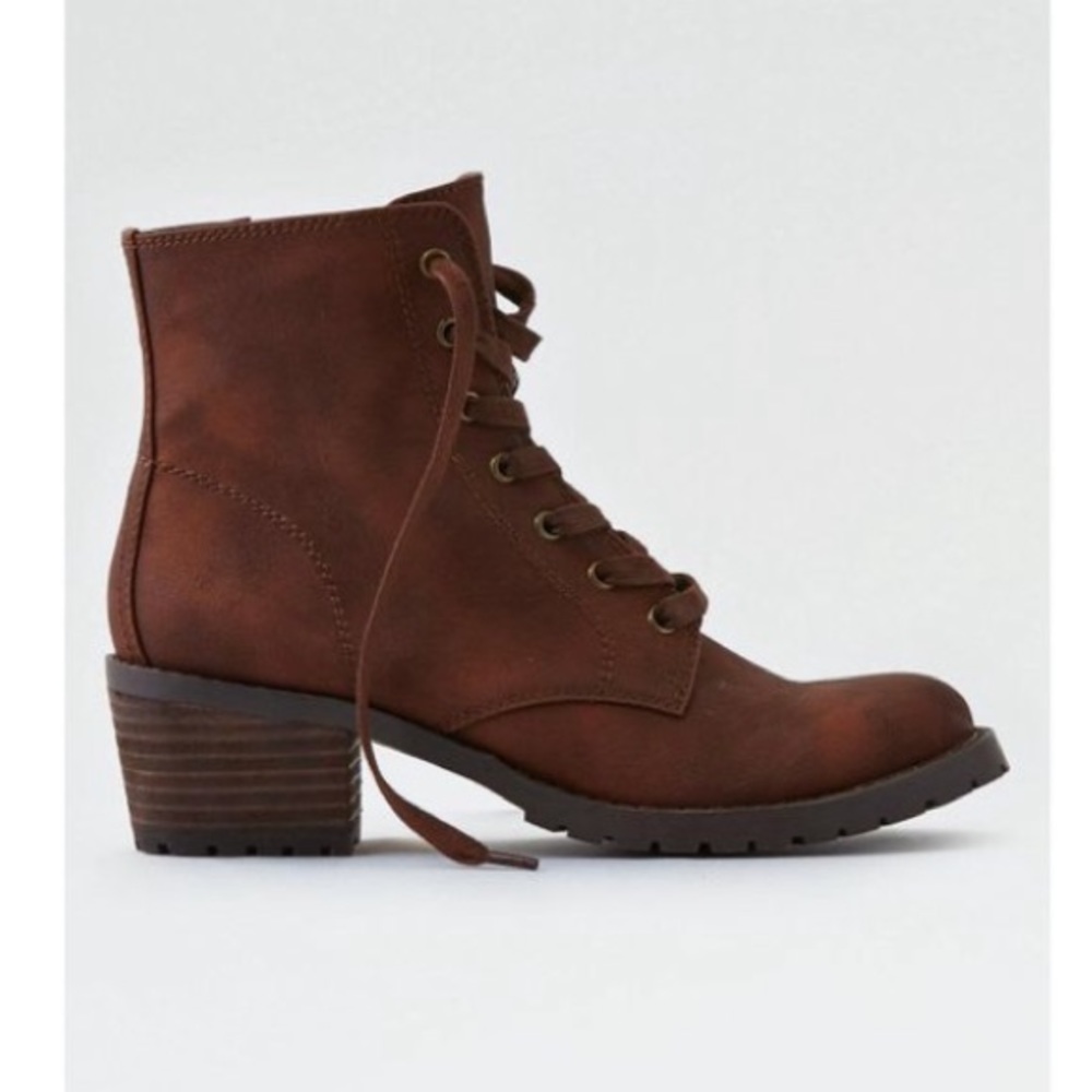 Brown Lace up American Eagle boot